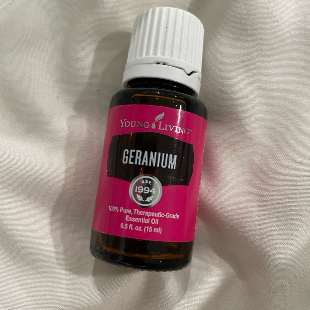 Young Living Geranium Essential Oil Bottle 15ml-Brand New-Unopened
